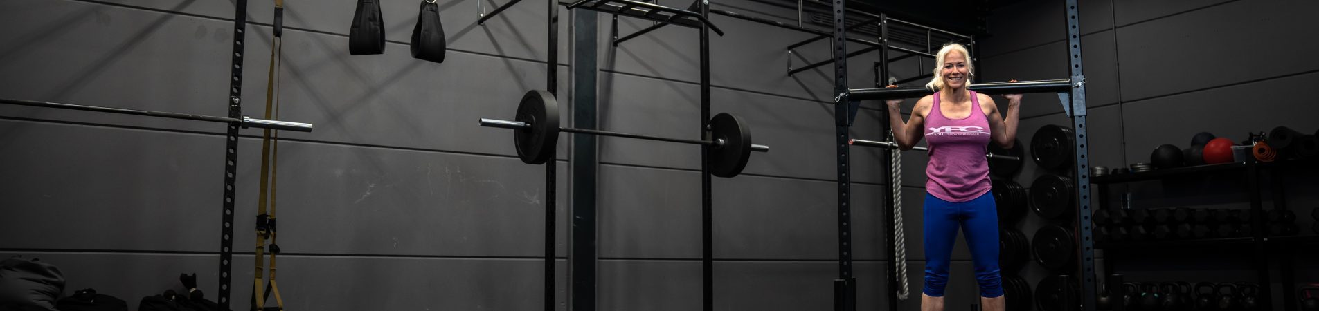 Personal Trainer Nicolette squat - YOUR | physical coach Elst